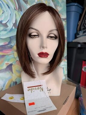 Short Layered Women's Wig in Chestnut Brown by Nivalo